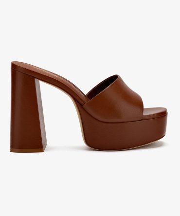 Dolly Mule In Caramel Leather