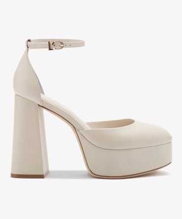 Ari Pump In Ivory Leather