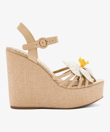 Magnolia Wedge In Ivory Leather