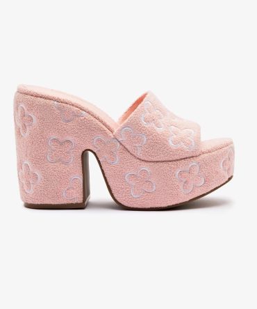 Margot Wedge In Tulip Soft Towel