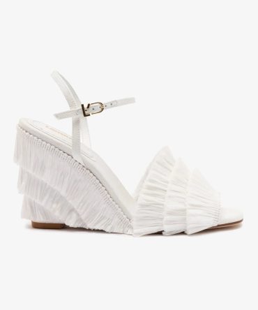 Yves Fringe Wedge In White Raffia