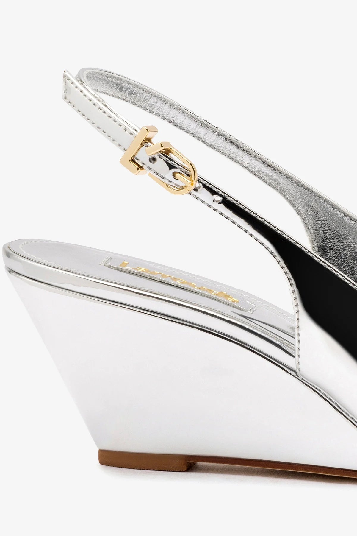 Loulou Pump In Silver Specchio - Image 4