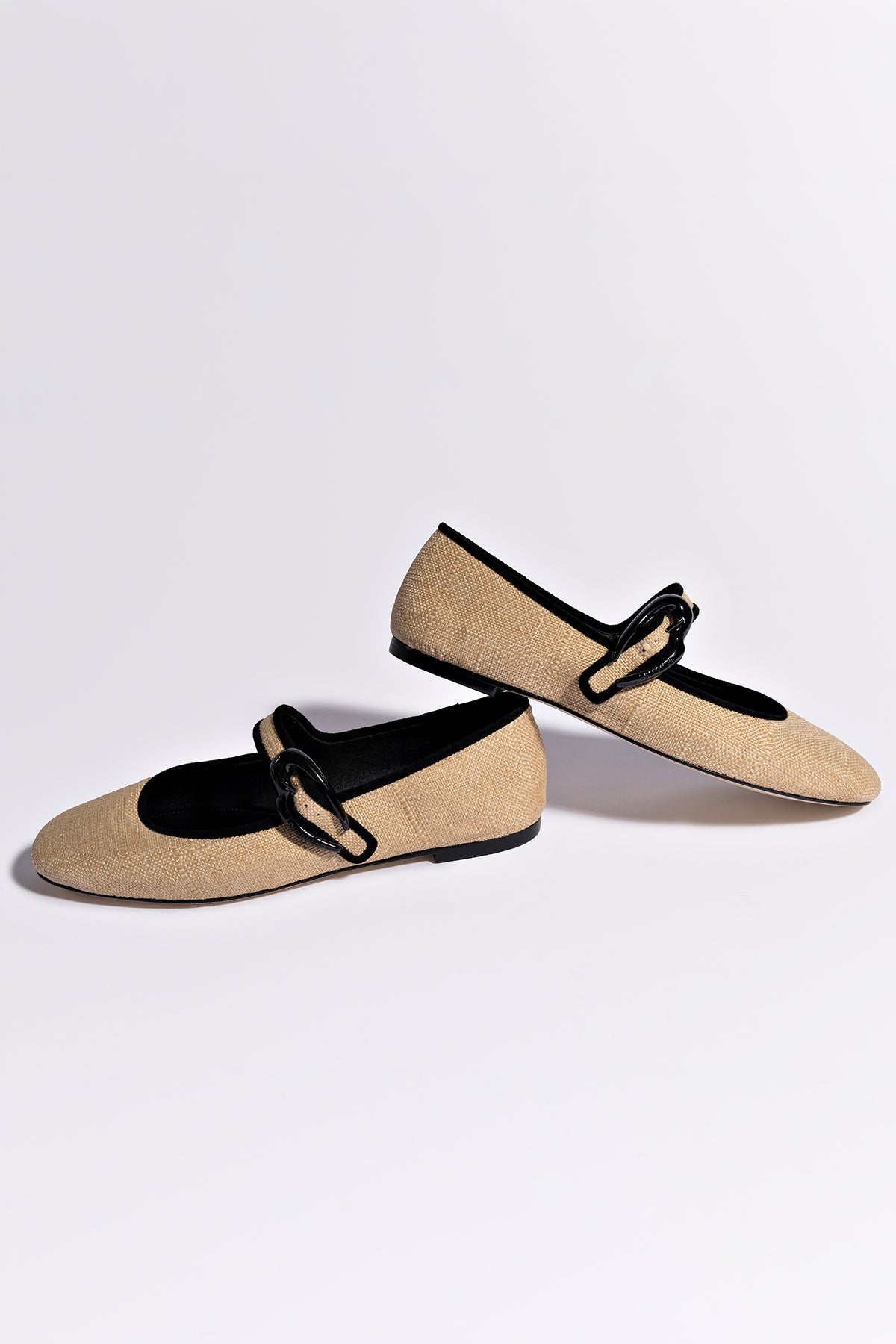 Verona Ballet Flat In Beige Raffia and Black Trimming - Image 7